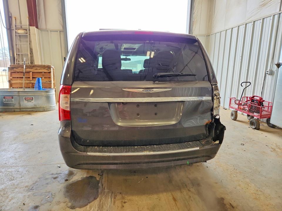 79566735 :رقم المزاد ، 2C4RC1BG4GR260741 vin ، 2016 Chrysler Town & Country مزاد بيع