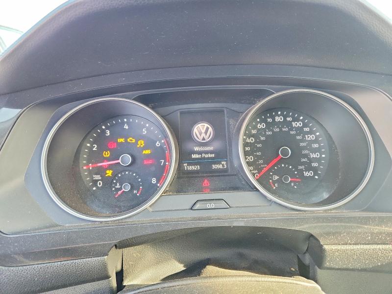 47282586 :رقم المزاد ، 3VV0B7AX5JM080765 vin ، 2018 Volkswagen Tiguan مزاد بيع