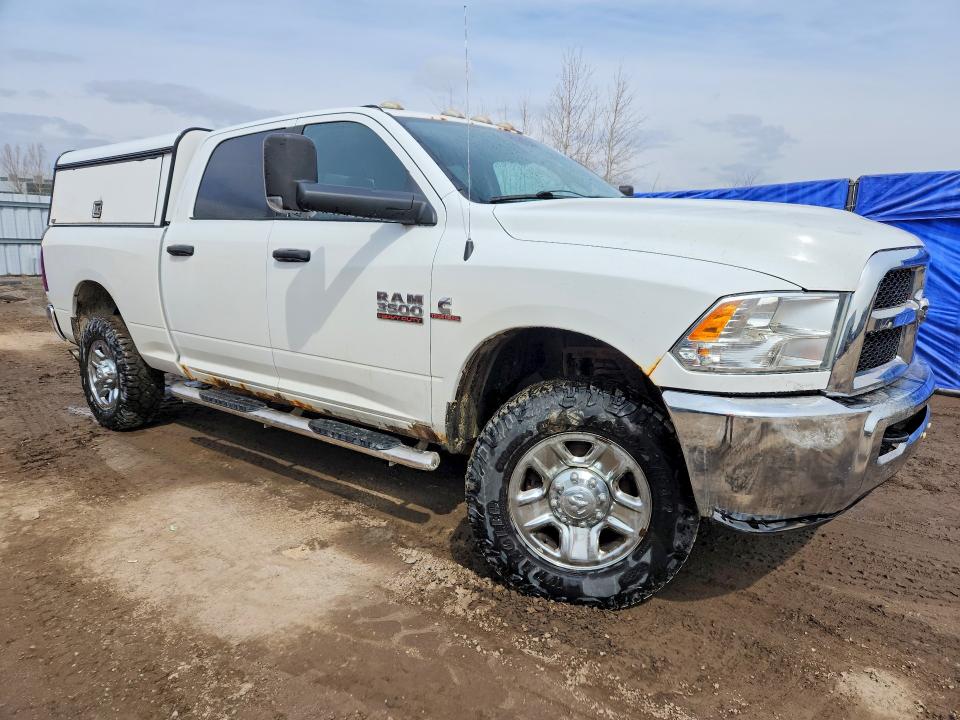 46652166 :رقم المزاد ، 3C63R3DL3EG233101 vin ، 2014 Ram 3500 مزاد بيع