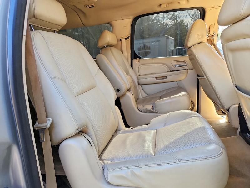 Продажа на аукционе авто 2007 Cadillac Escalade, vin: 1GYFK66857R424343, номер лота: 42067956