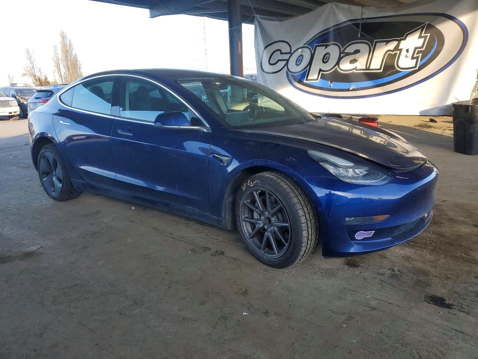 2018 Tesla Model 3 მანქანა იყიდება აუქციონზე, vin: 5YJ3E1EA0JF160808, აუქციონის ნომერი: 41813206