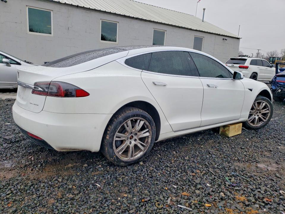 Продажа на аукционе авто 2021 Tesla Model S, vin: 5YJSA1E2XMF426288, номер лота: 79360645