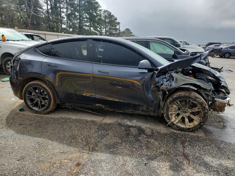 41786896 :رقم المزاد ، 7SAYGDEE3SA361432 vin ، 2025 Tesla Model Y مزاد بيع