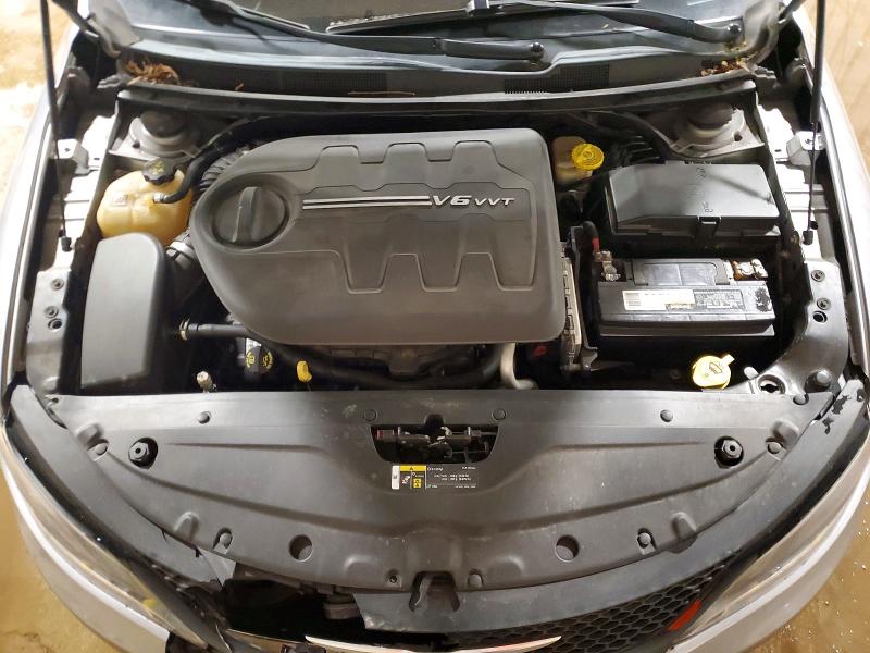 48118006 :رقم المزاد ، 1C3CCCDG5FN736543 vin ، 2015 Chrysler 200 مزاد بيع
