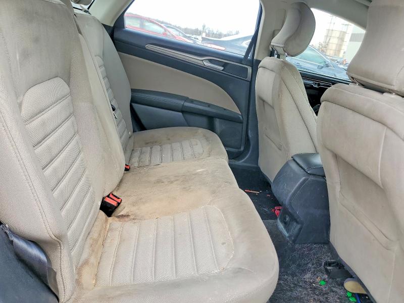 47589266 :رقم المزاد ، 3FA6P0G71JR114962 vin ، 2018 Ford Fusion مزاد بيع