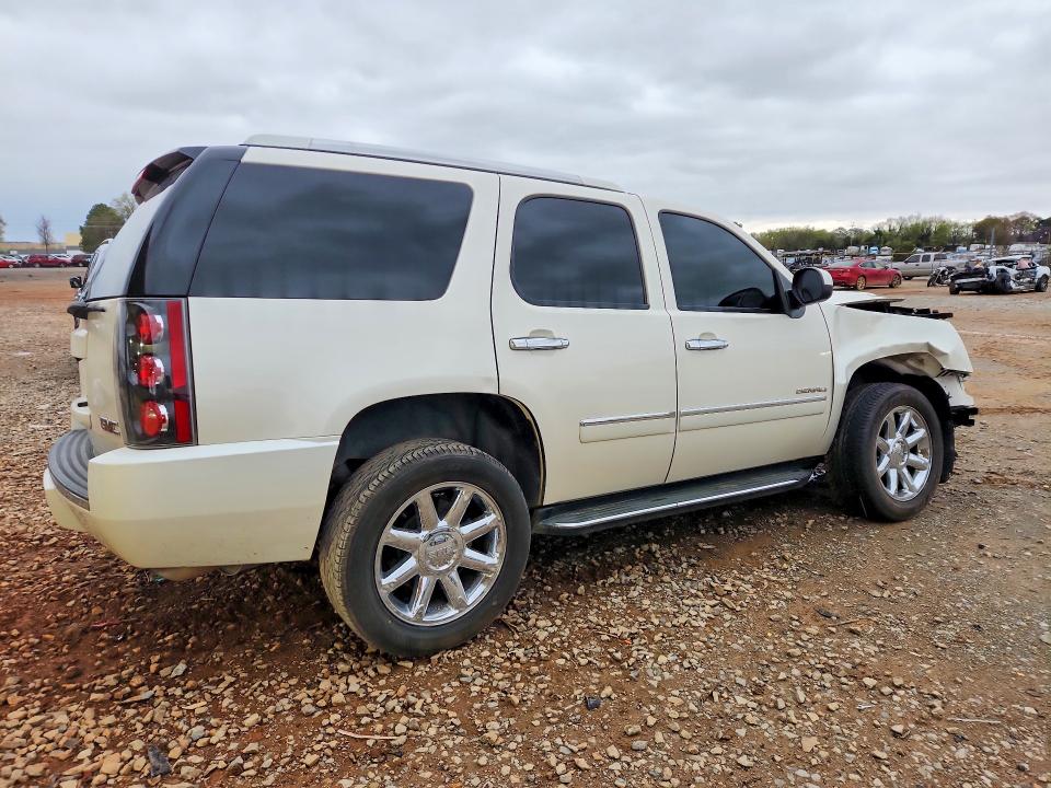 46101276 :رقم المزاد ، 1GKS1EEF9DR252786 vin ، 2013 Gmc Yukon مزاد بيع