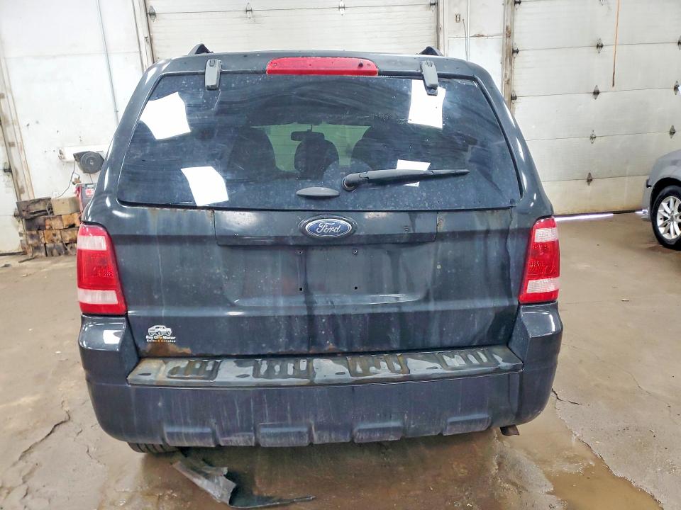 2011 Ford Escape მანქანა იყიდება აუქციონზე, vin: 1FMCU9DG0BKB05184, აუქციონის ნომერი: 45489916