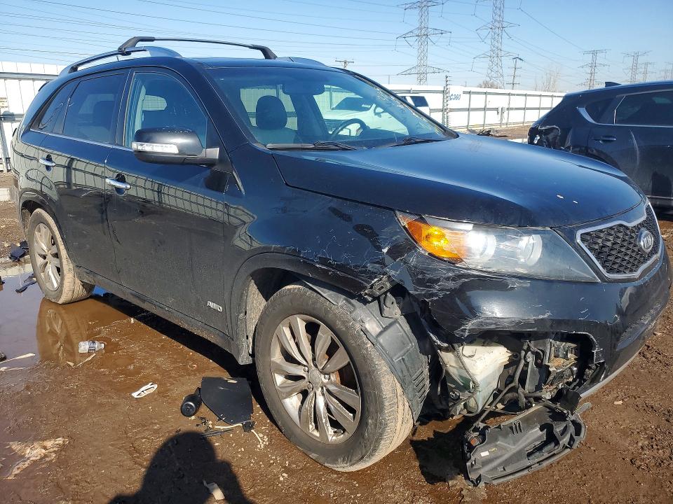 2013 Kia Sorento მანქანა იყიდება აუქციონზე, vin: 5XYKWDA28DG328331, აუქციონის ნომერი: 46650006