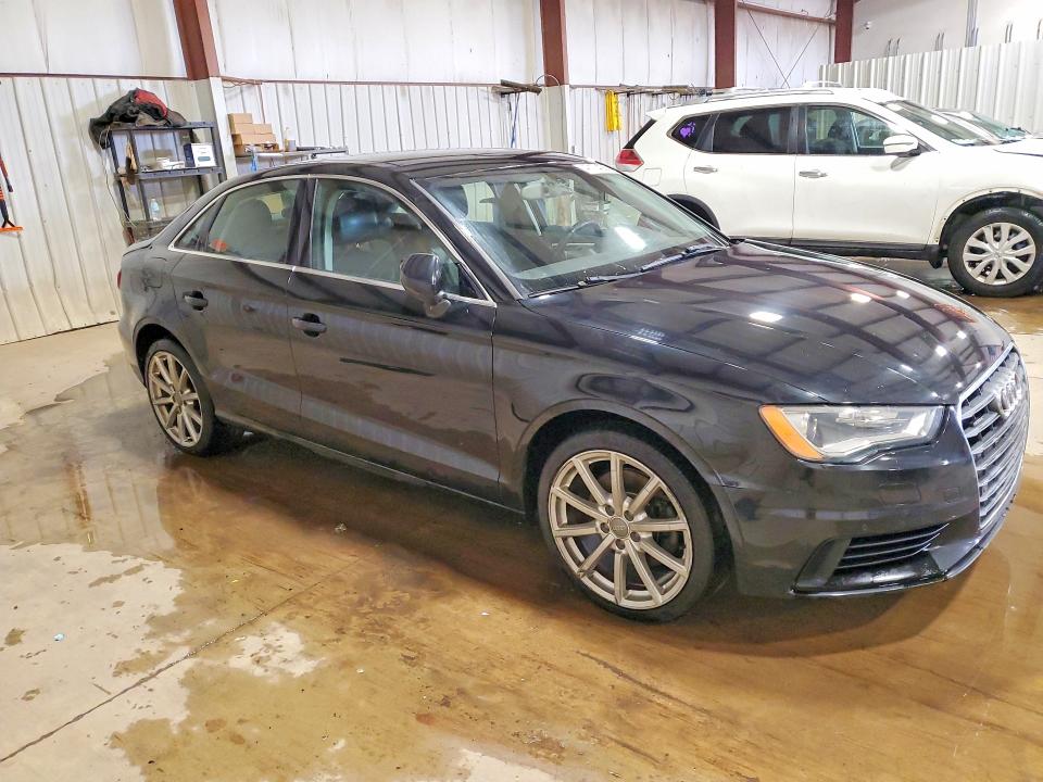 Продажа на аукционе авто 2015 Audi A3, vin: WAUEFGFF2F1133321, номер лота: 47174366