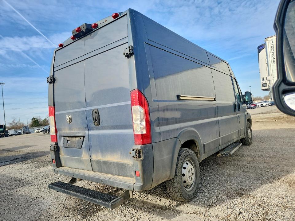 47452646 :رقم المزاد ، 3C6TRVDG6JE159127 vin ، 2018 Ram Promaster 2500 مزاد بيع