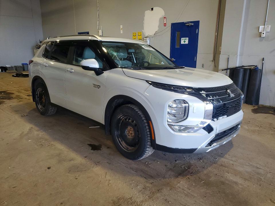 Продаж на аукціоні авто 2025 Mitsubishi Outlander, vin: JA4T5VA95SZ601034, номер лоту: 46300406