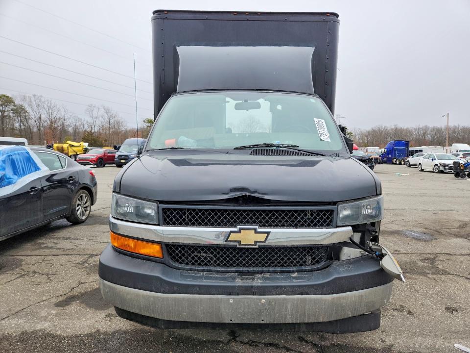 50682206 :رقم المزاد ، 1GB3GRC73P1246281 vin ، 2023 Chev Express G3500 مزاد بيع
