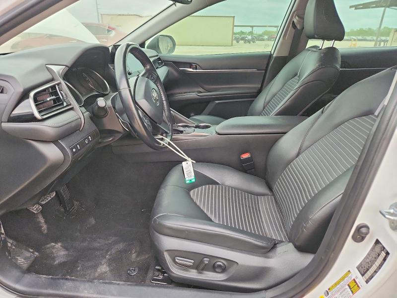 47919096 :رقم المزاد ، 4T1T11AK4MU526223 vin ، 2021 Toyota Camry مزاد بيع