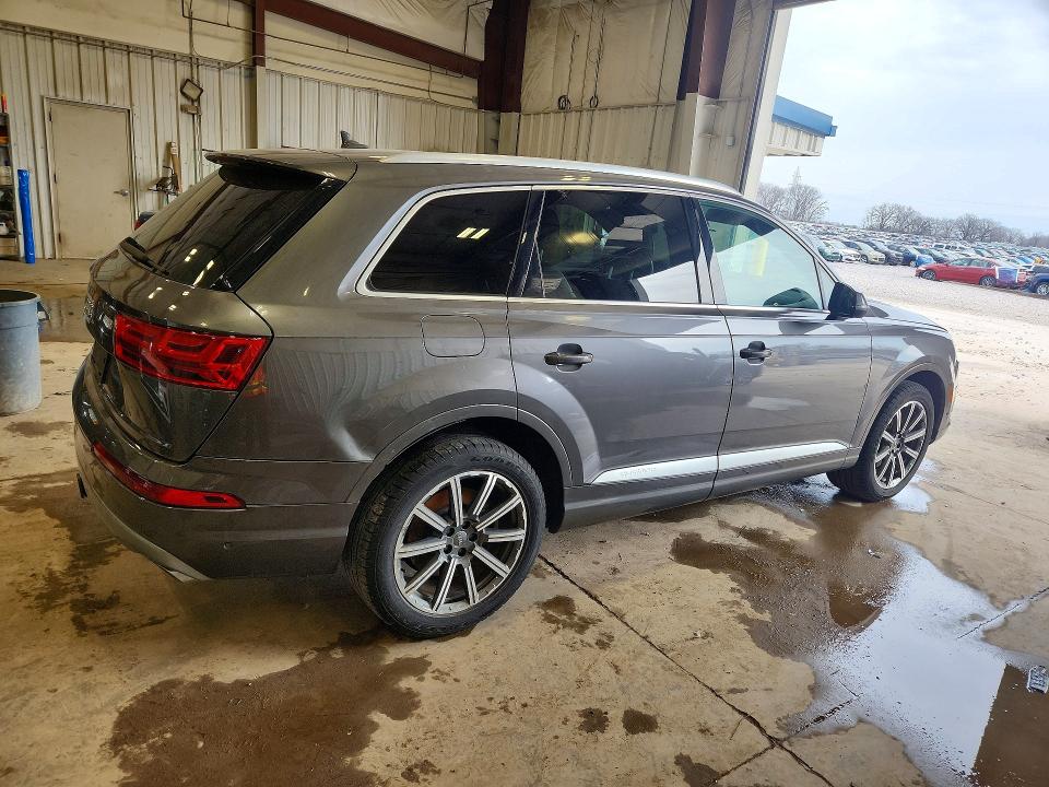46209036 :رقم المزاد ، WA1VAAF73KD011710 vin ، 2019 Audi Q7 مزاد بيع