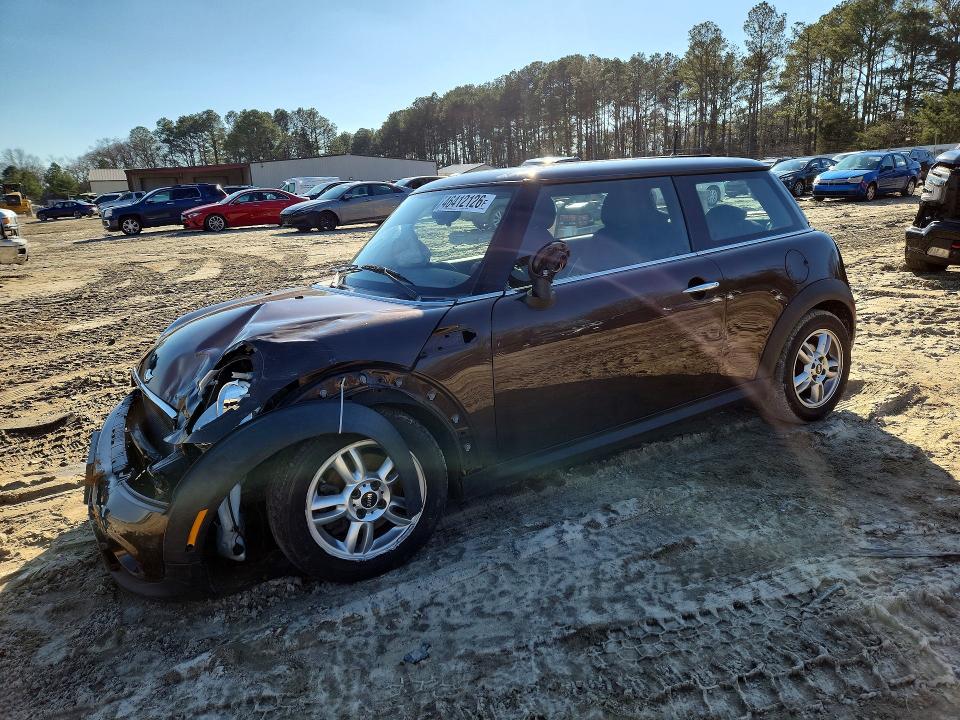 Продаж на аукціоні авто 2011 Mini Cooper, vin: WMWSU3C56BT095894, номер лоту: 46412126