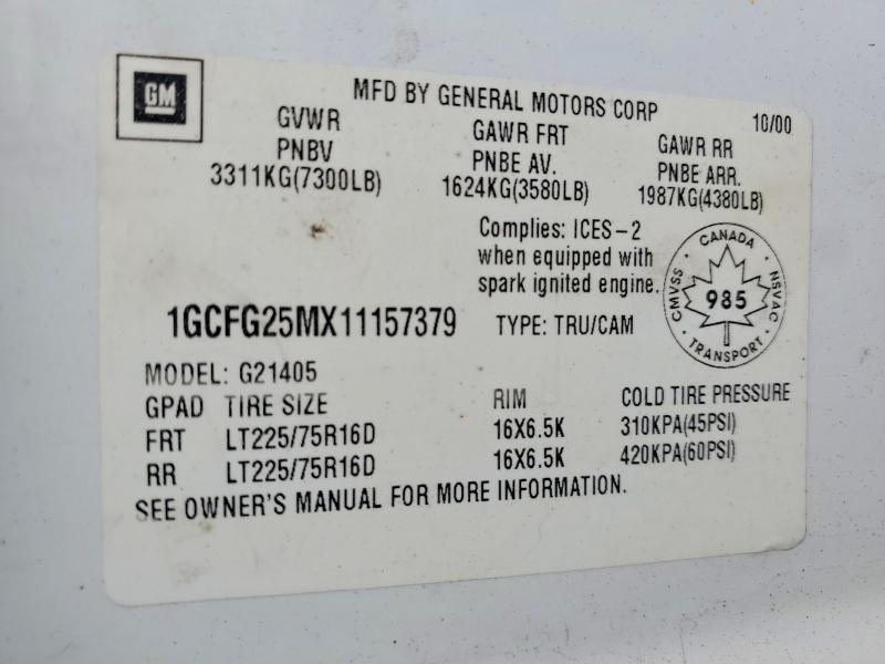 45620636 :رقم المزاد ، 1GCFG25MX11157379 vin ، 2001 Chev Express G2500 مزاد بيع
