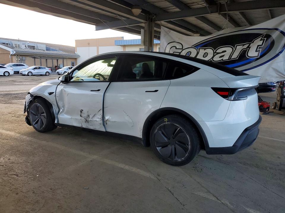 2026 Tesla Model Y მანქანა იყიდება აუქციონზე, vin: 7SAYGDED3TF399268, აუქციონის ნომერი: 41998066