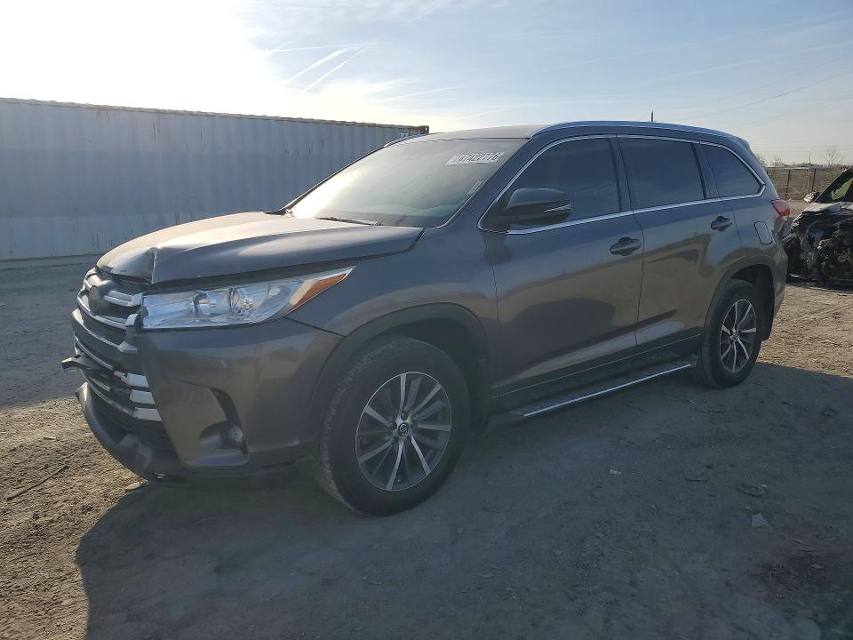Продажа на аукционе авто 2017 Toyota Highlander, vin: 5TDJZRFHXHS432146, номер лота: 47422776
