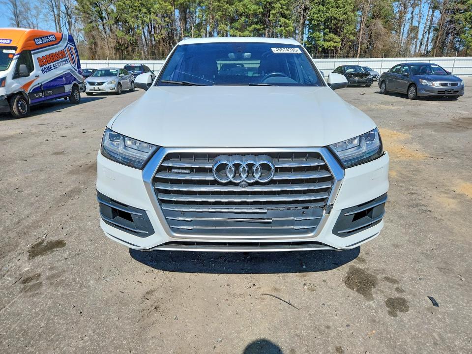 2017 Audi Q7 მანქანა იყიდება აუქციონზე, vin: WA1LAAF75HD030632, აუქციონის ნომერი: 45674936