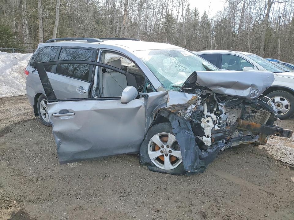 2011 Toyota Sienna მანქანა იყიდება აუქციონზე, vin: 5TDKK3DC1BS097539, აუქციონის ნომერი: 46301916