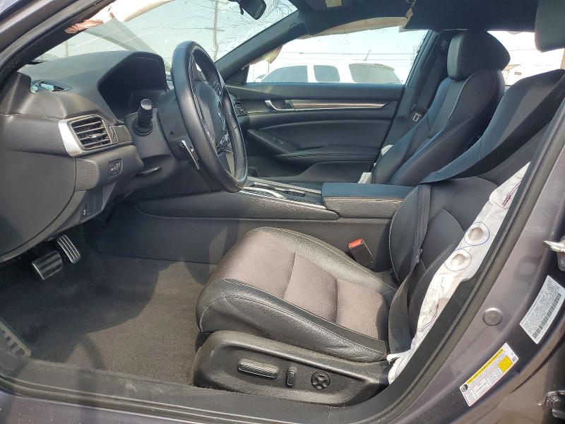 79687005 :رقم المزاد ، 1HGCV2F3XLA012085 vin ، 2020 Honda Accord مزاد بيع