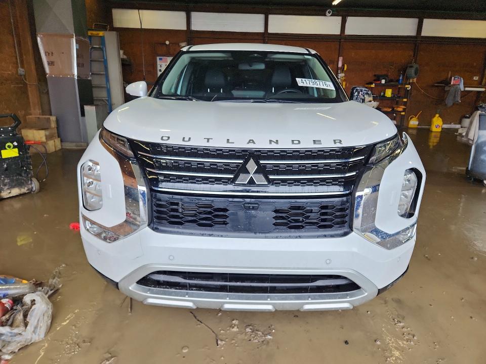 Продаж на аукціоні авто 2024 Mitsubishi Outlander, vin: JA4J4VA81RZ038642, номер лоту: 41798776