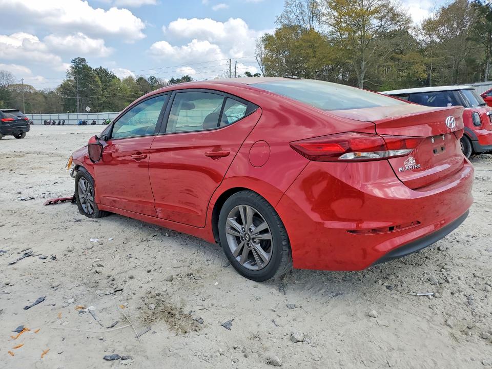 47812736 :رقم المزاد ، 5NPD84LF1HH117120 vin ، 2017 Hyundai Elantra مزاد بيع