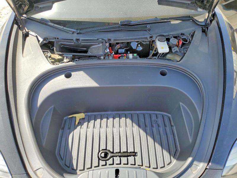 Продажа на аукционе авто 2023 Tesla Model 3, vin: 5YJ3E1EA8PF583404, номер лота: 47230876