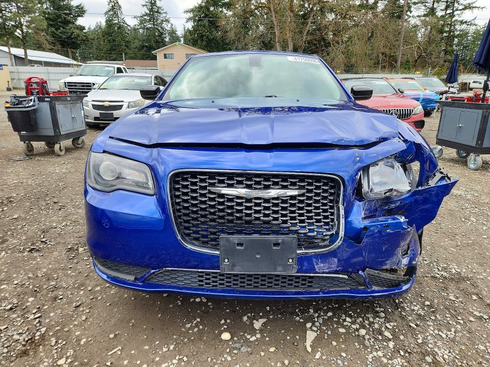 Продажа на аукционе авто 2018 Chrysler 300, vin: 2C3CCAAG5JH222640, номер лота: 41750606