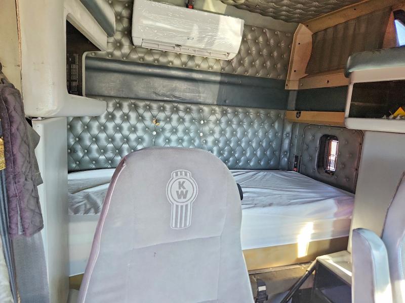 Продаж на аукціоні авто 2001 Kenworth Construction, vin: 1XKWDB9X11R863966, номер лоту: 46883126