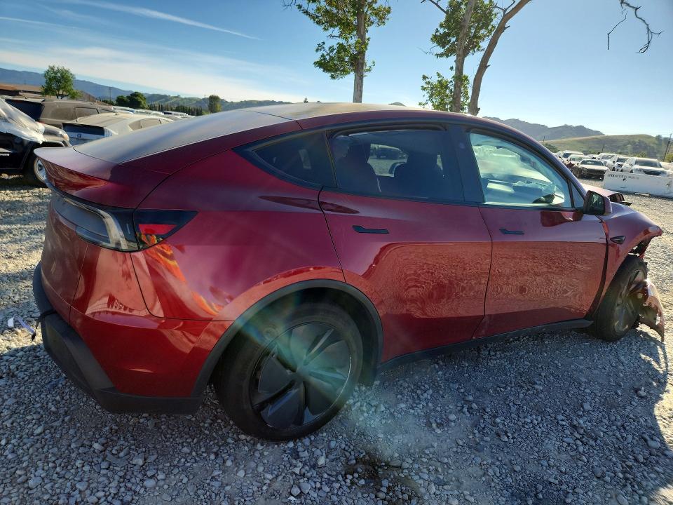 47293946 :رقم المزاد ، 7SAYGDED1TF421977 vin ، 2026 Tesla Model Y مزاد بيع