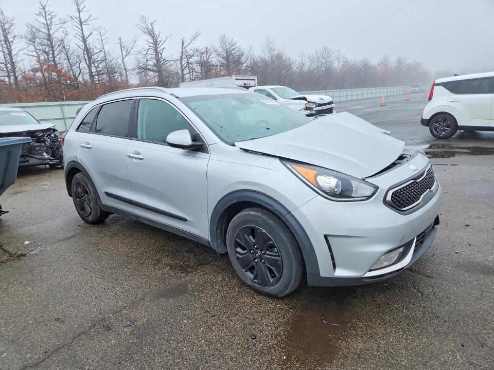 45628576 :رقم المزاد ، KNDCB3LC4K5283636 vin ، 2019 Kia Niro مزاد بيع