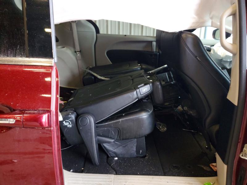 Продажа на аукционе авто 2018 Chrysler Pacifica, vin: 2C4RC1GG5JR269142, номер лота: 79311675