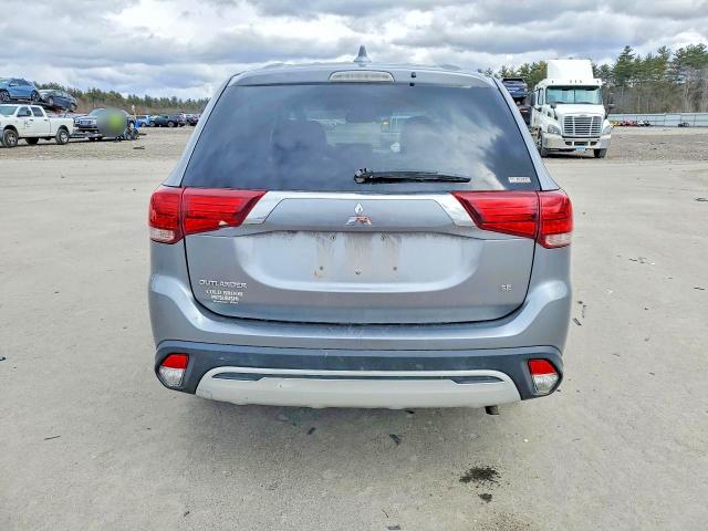 46516566 :رقم المزاد ، JA4AZ3A35LZ006097 vin ، 2020 Mitsubishi Outlander مزاد بيع