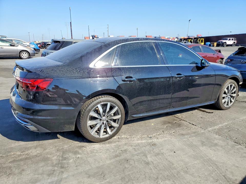 Продажа на аукционе авто 2021 Audi A4, vin: WAUABAF45MN006705, номер лота: 47422726