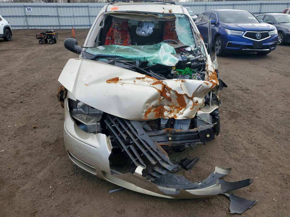 79281405 :رقم المزاد ، 2C4GP54L45R383952 vin ، 2005 Chrysler Town & Country مزاد بيع