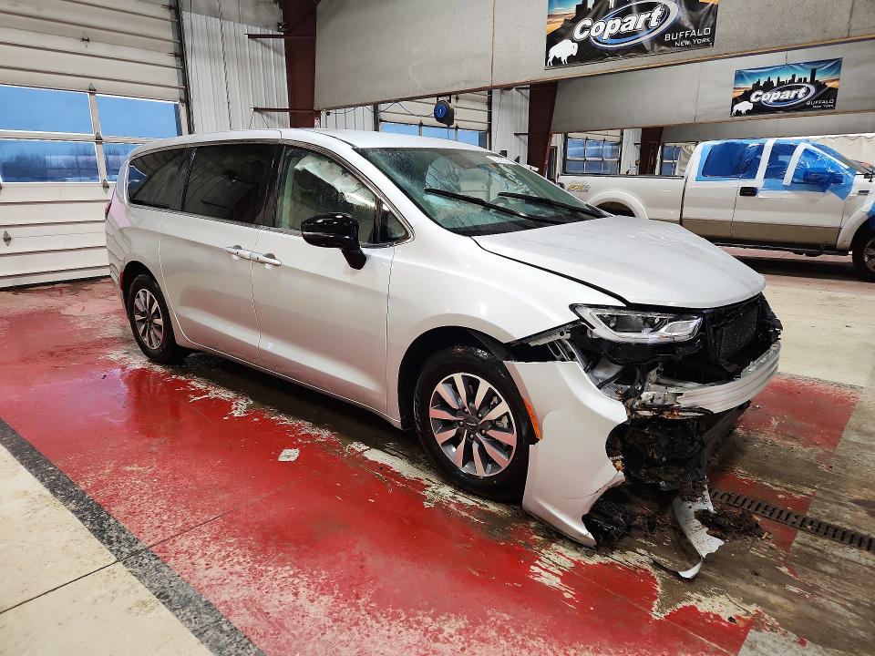 46883446 :رقم المزاد ، 2C4RC1S73RR141730 vin ، 2024 Chrysler Pacifica مزاد بيع