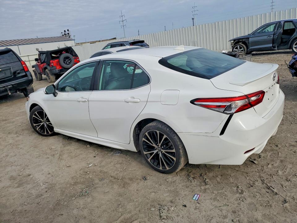 Продаж на аукціоні авто 2020 Toyota Camry, vin: 4T1G11AK9LU343254, номер лоту: 47703096