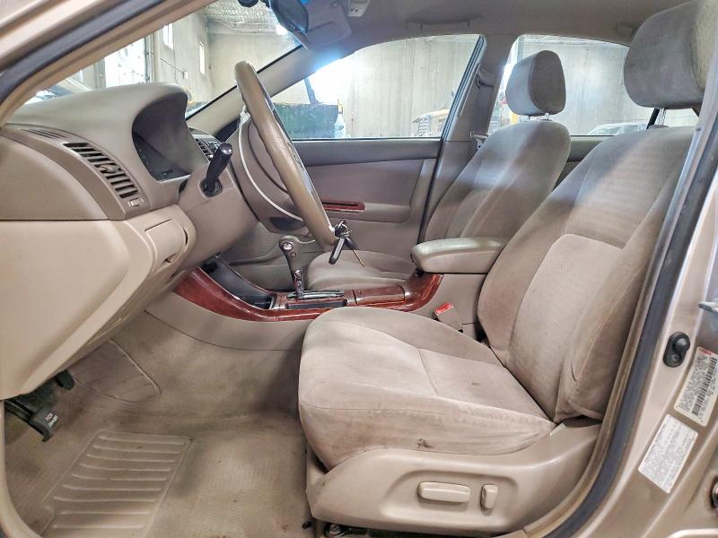 46401376 :رقم المزاد ، JTDBE32K020048420 vin ، 2002 Toyota Camry مزاد بيع