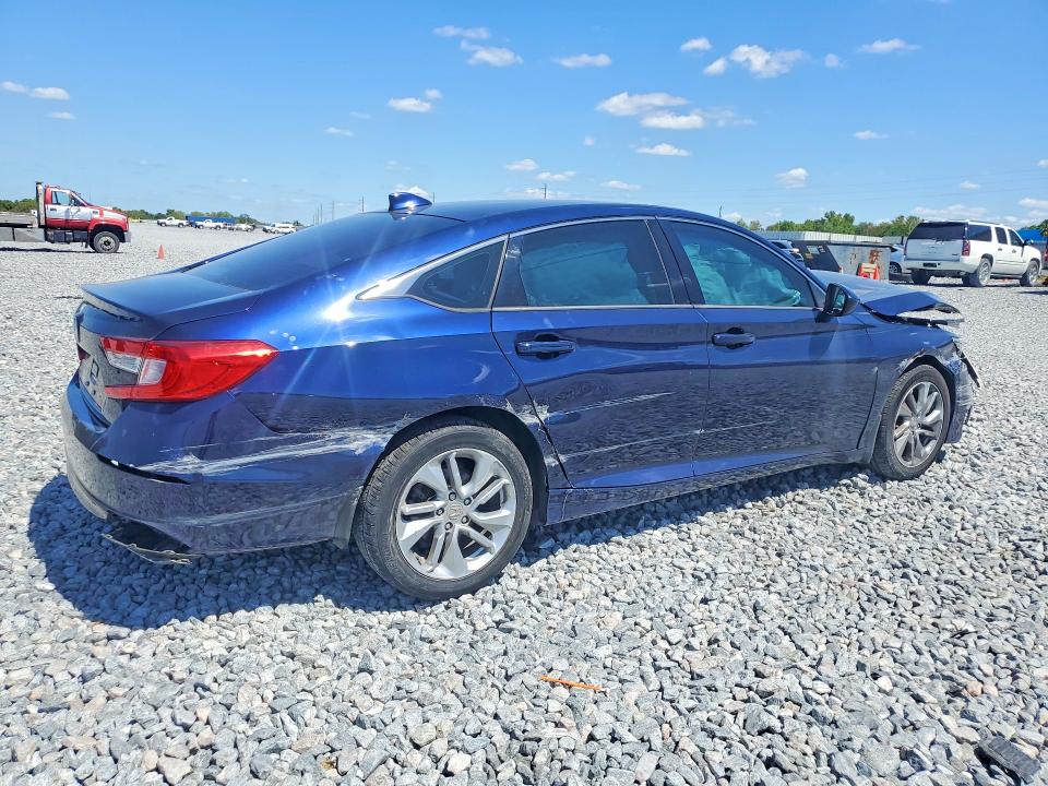 47102386 :رقم المزاد ، 1HGCV1F19JA028963 vin ، 2018 Honda Accord مزاد بيع