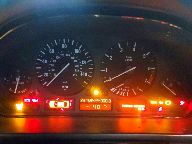 45500196 :رقم المزاد ، WBADM5346YBY18721 vin ، 2000 Bmw 528 مزاد بيع