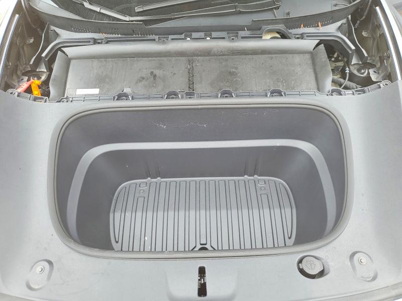 46565016 :رقم المزاد ، 7SAYGDED7TA443009 vin ، 2026 Tesla Model Y مزاد بيع