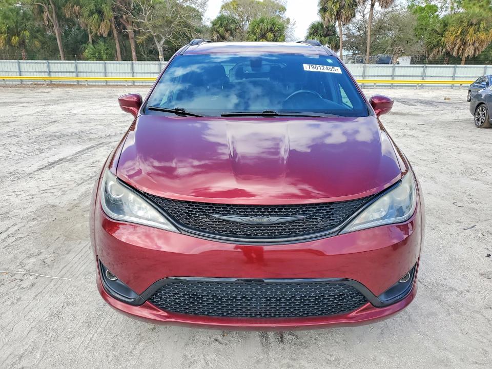 2019 Chrysler Pacifica მანქანა იყიდება აუქციონზე, vin: 2C4RC1FG1KR733062, აუქციონის ნომერი: 79012455