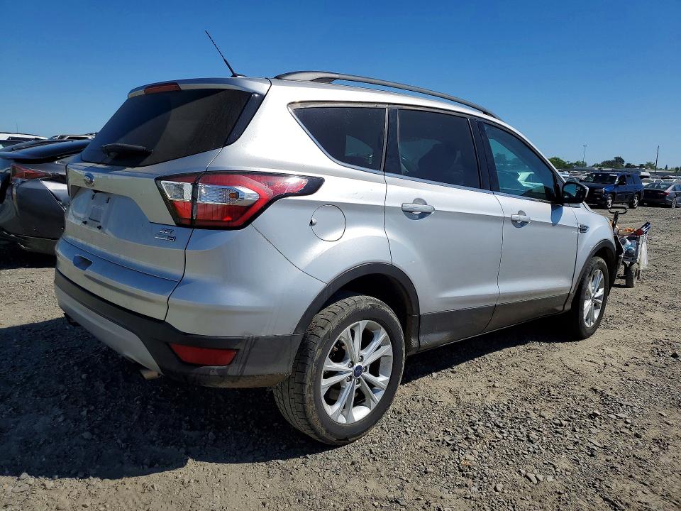 Продаж на аукціоні авто 2018 Ford Escape, vin: 1FMCU9GD1JUA98203, номер лоту: 46494026
