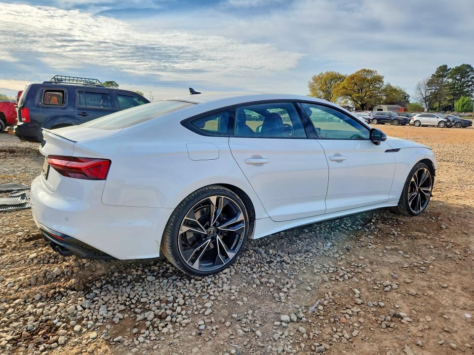 47358486 :رقم المزاد ، WAUC4CF54SA008652 vin ، 2025 Audi S5 مزاد بيع