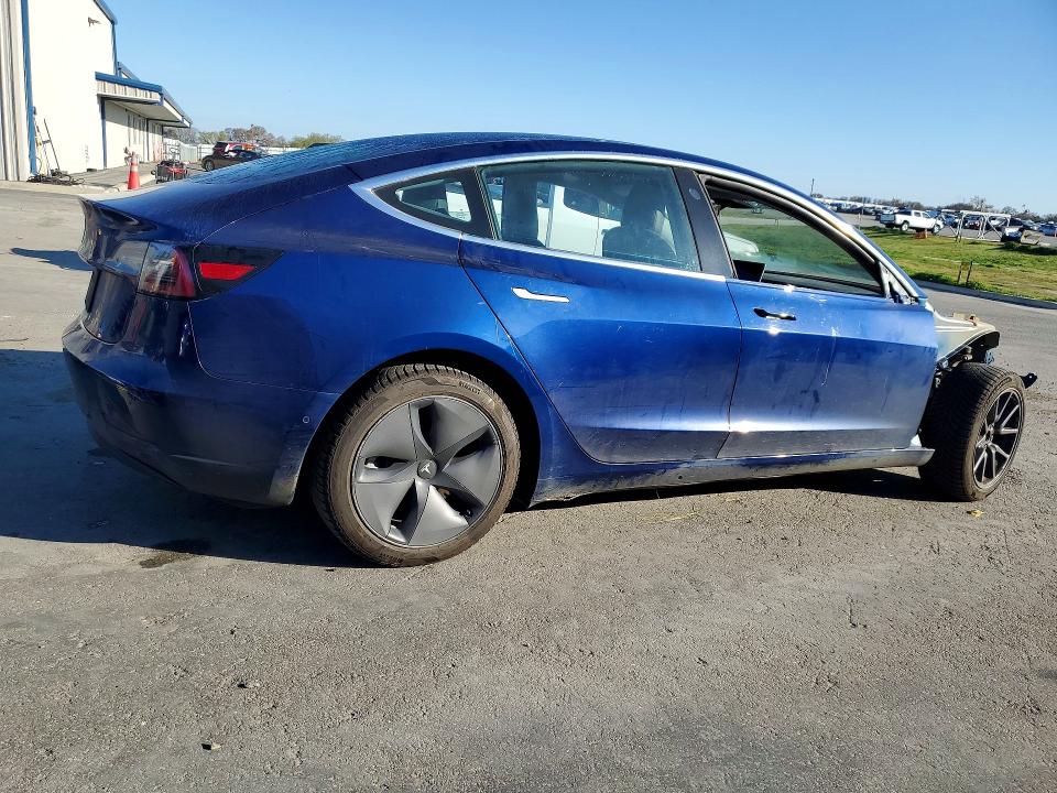 Продажа на аукционе авто 2020 Tesla Model 3, vin: 5YJ3E1EAXLF644617, номер лота: 79613105