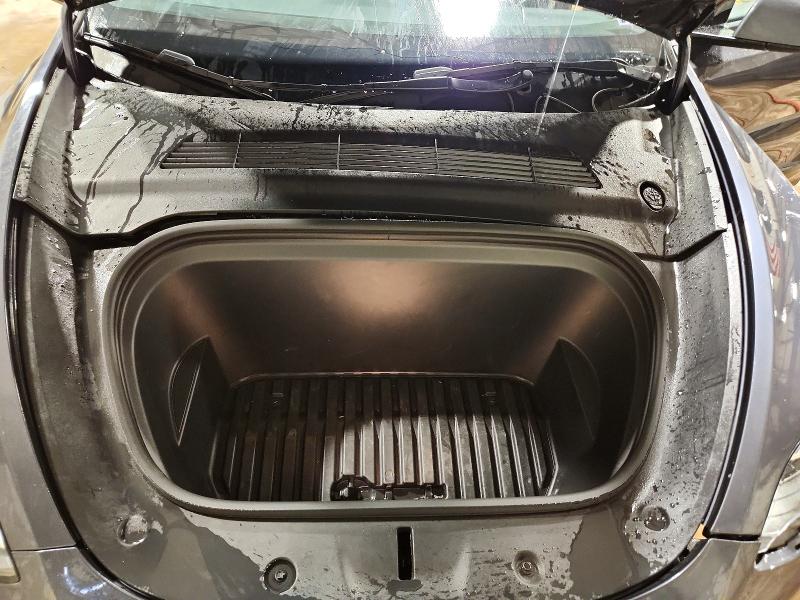 45949656 :رقم المزاد ، 7SAYGDEE4PF619516 vin ، 2023 Tesla Model Y مزاد بيع