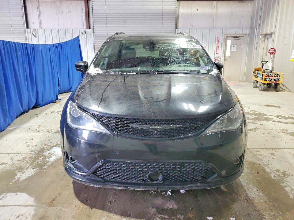 Продажа на аукционе авто 2019 Chrysler Pacifica, vin: 2C4RC1EG9KR525660, номер лота: 46419406