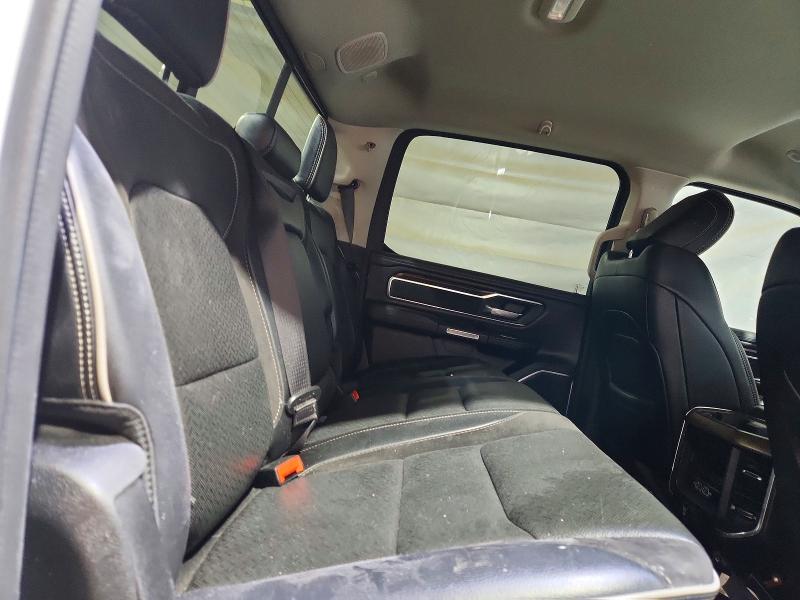 47255156 :رقم المزاد ، 1C6SRFJT6NN229570 vin ، 2022 Ram 1500 مزاد بيع