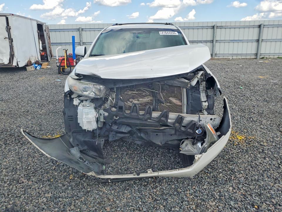 41844456 :رقم المزاد ، 5TDYK3EHXBS044682 vin ، 2011 Toyota Highlander مزاد بيع
